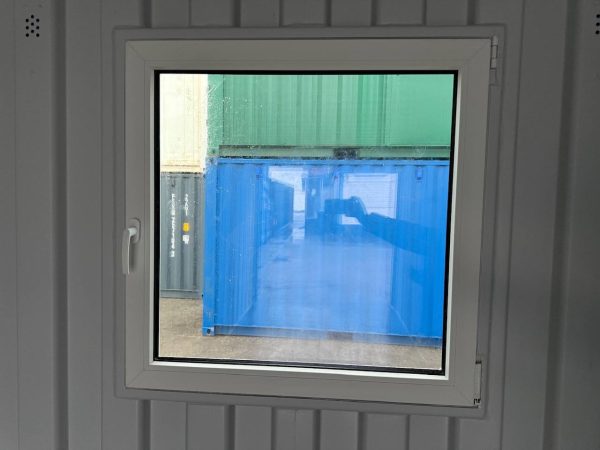 20-Fuss Lagercontainer mit Fenster und Easy-Open-Tür – ONE WAY